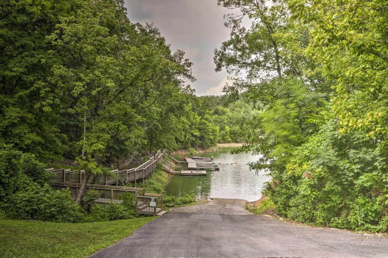 Sevierville Cabin With Wraparound Deck And Lake Access Экстерьер фото