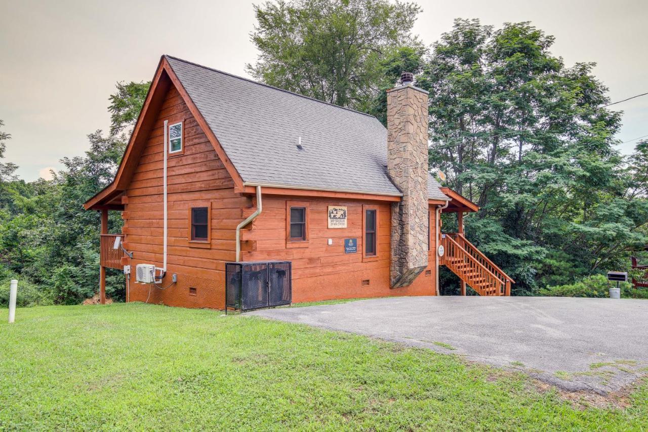 Sevierville Cabin With Wraparound Deck And Lake Access Экстерьер фото